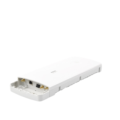 Estación base ePMP 3000 MU-MIMO 4X4 802.11ac, 4910-5970 MHz, 120 suscriptores, hasta 1.2 Gbps (C050910A101A) - Imagen 3